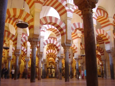 İspanya'nın Kordoba Kentindeki Ulu Cami'nin İç Kısmı, VIII. YY.