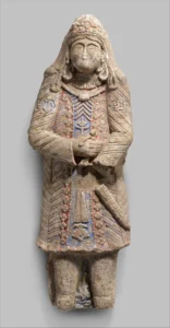 Mücevherli Başlıklı Ayakta Duran Figür - İran - XII. YY. (metmuseum)