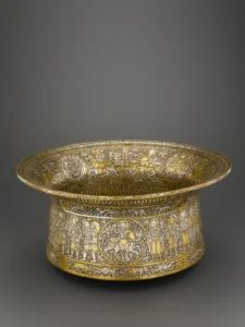 Muhammed ibn Al-Zayn - Baptistere de Saint Louis Olarak Bilinen Havuz1 Altın, Gümüş Ve Bakır Kakma - Mısır M.1330 (Louvre Müzesi)