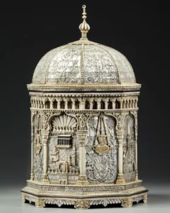 Osmanlı Dönemi Sedef İşlemeli Kutu (Oriental Art Auctions)