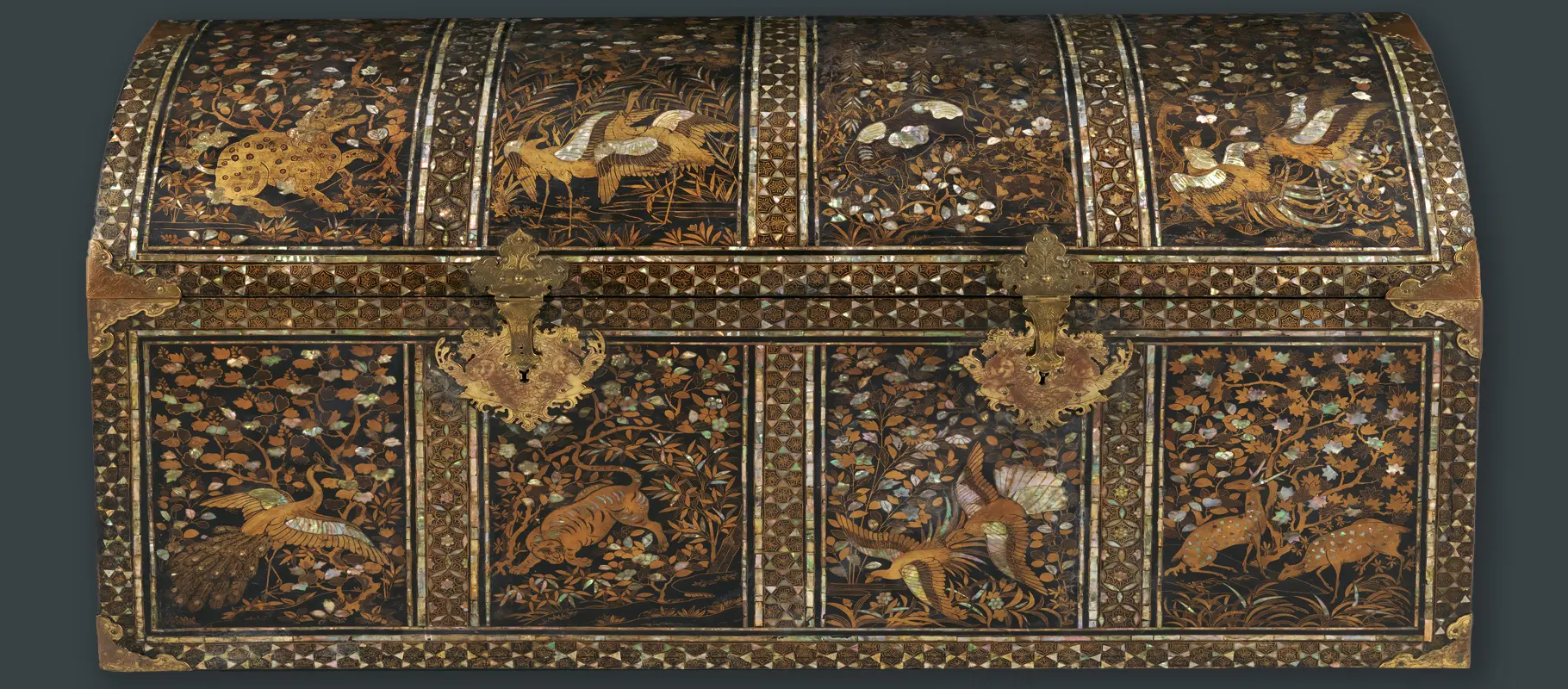 Sedef Kakmalı Japon Nanban Sandığı XVII. YY (metmuseum)