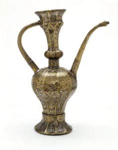 Sultan Qaytbay'ın Karısı (Khawand ) İçin İbrik Gümüş, Altın Ve Siyah Macunla Kakmalı, Bakır Alaşımı - Mısır Kahire M.1468 (Victoria Ve Albert Müzesi)